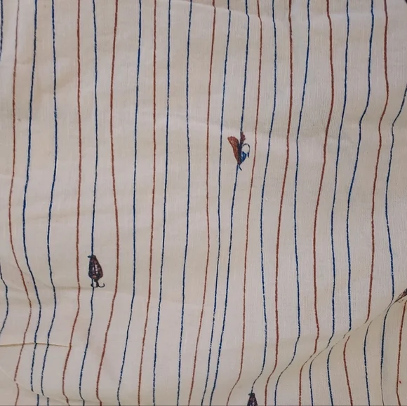 New Foundry Men Shirt FISHING LURES Beige Cotton Linen Sports Fly Fishing Sz LT - Picture 5 of 5